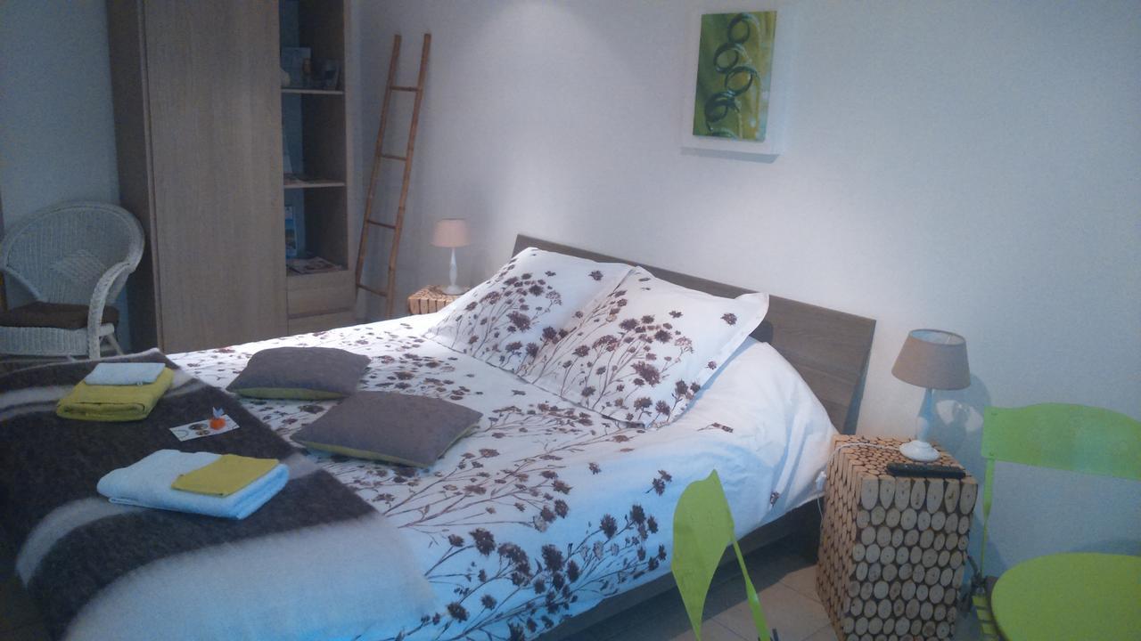 Kergio Bed and Breakfast Saint-Uze Buitenkant foto